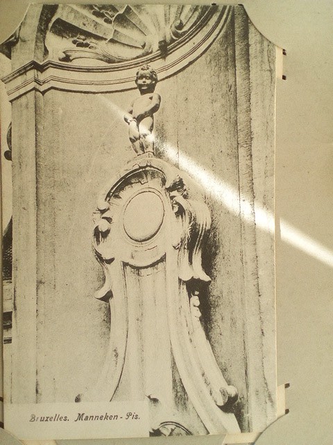 /Belgium/Places/BE_Place_1900-1949_Bruxelles. Manneken - Pis.jpg